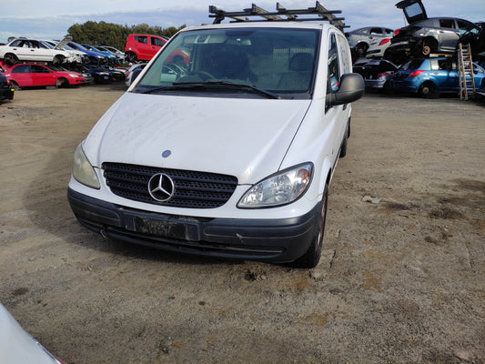 #274 MERCEDES BENZ MIXTO VITO 2006 FOR PARTS
