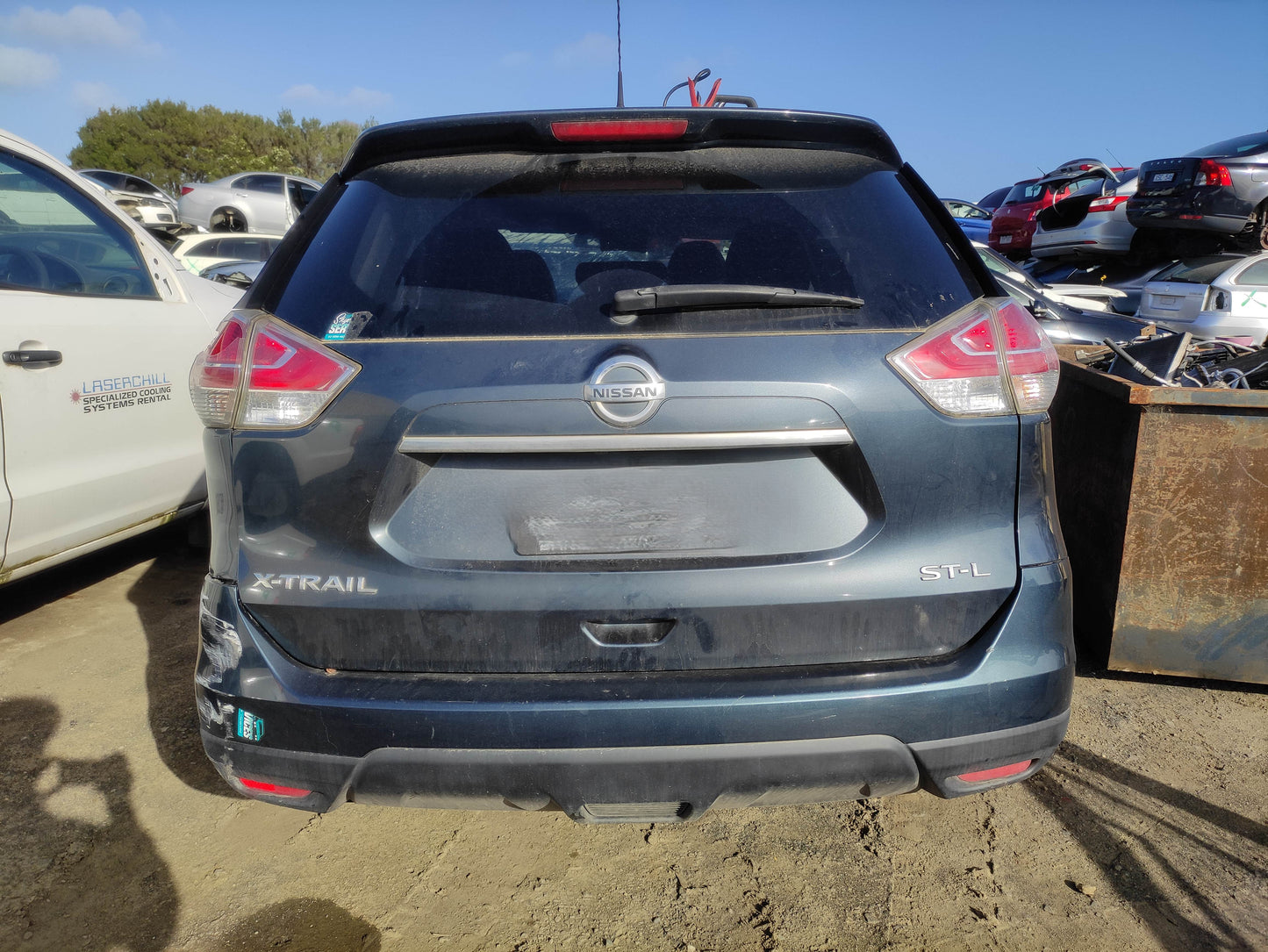 #758 NISSAN X-TRAIL 2016 FOR PARTS