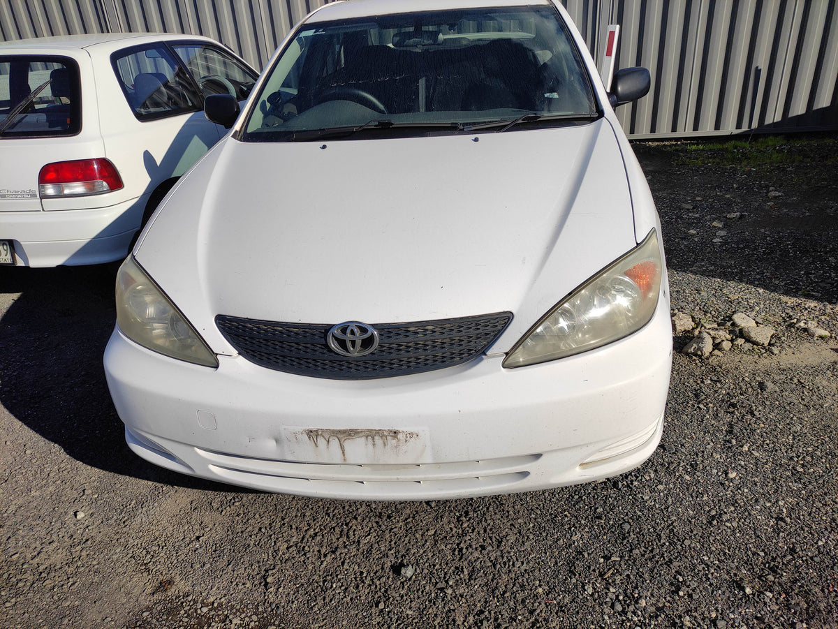 #738 TOYOTA CAMRY 2002 FOR PARTS