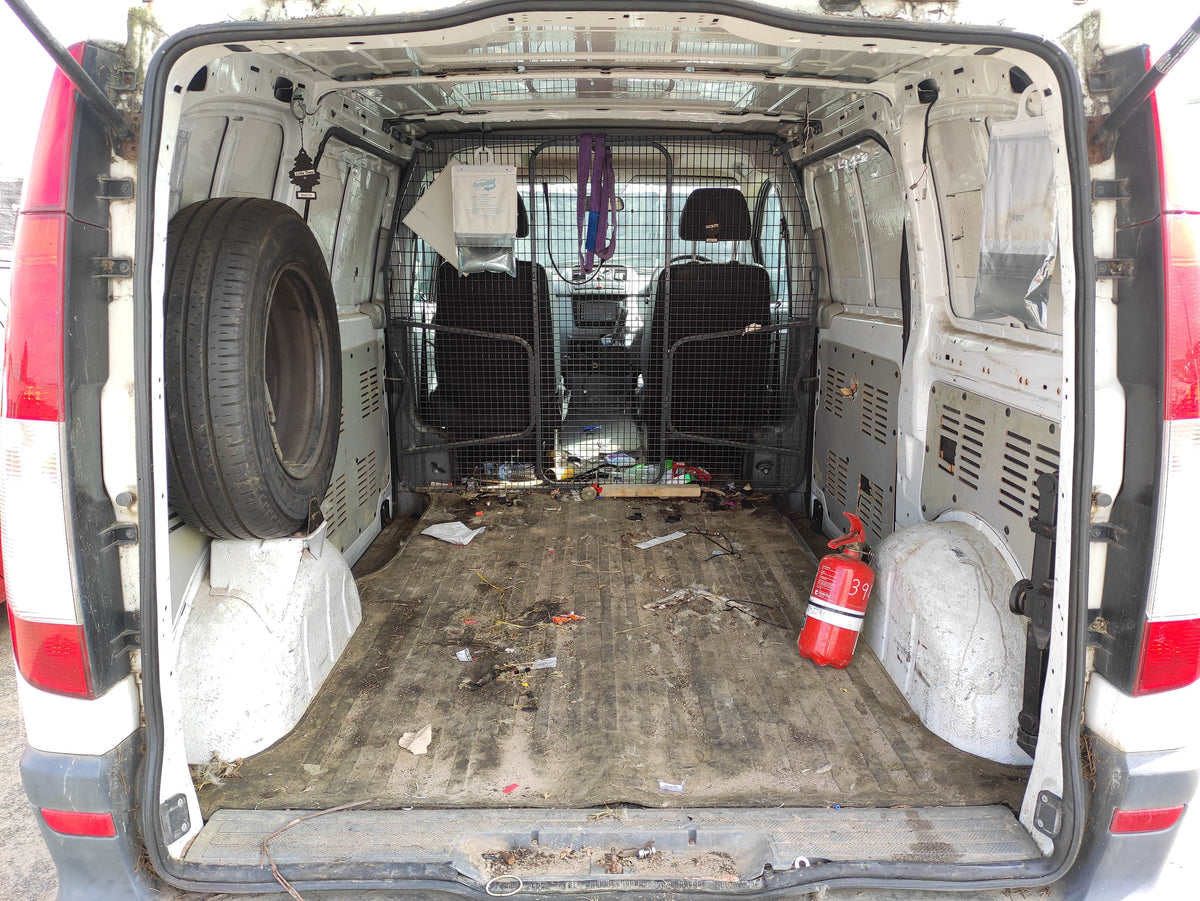 #753  MERCEDES BENZ VITO 2005 FOR PARTS