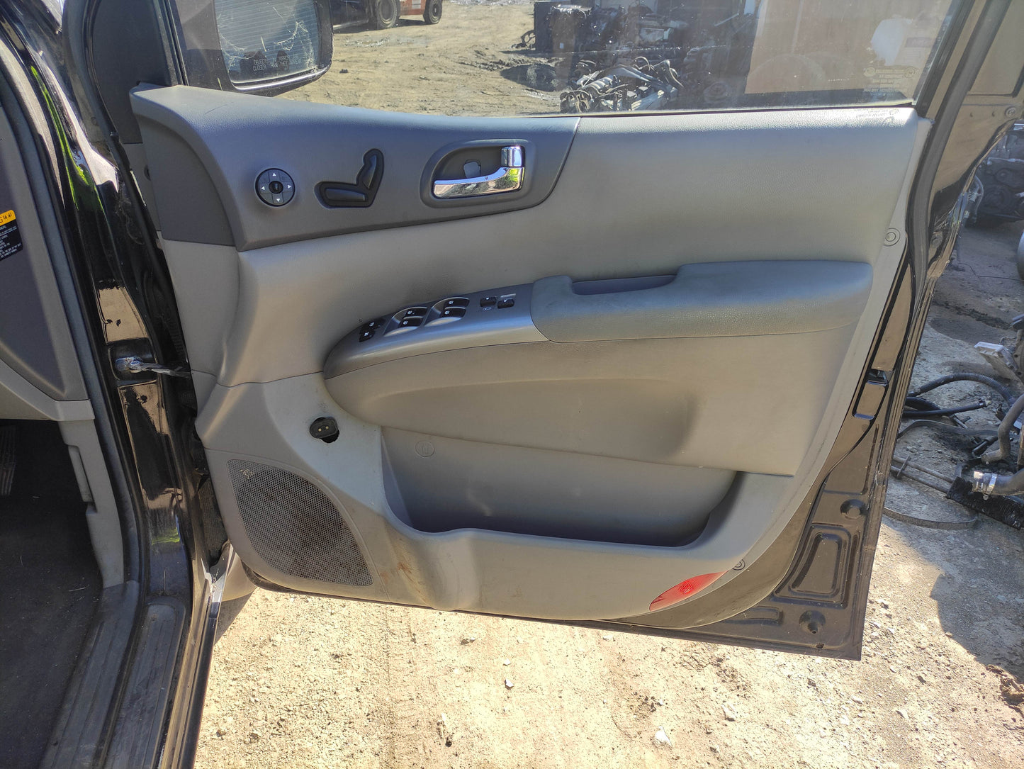 #751  KIA GRAND CARNIVAL FOR PARTS
