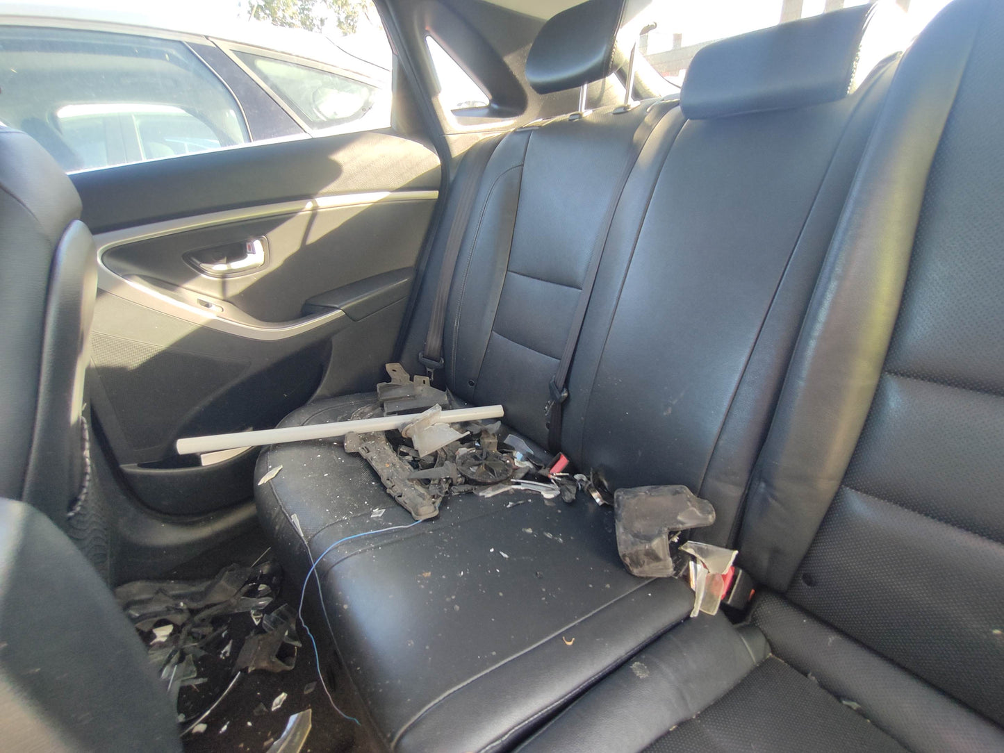 #662 HYUNDAI i30 2014 FOR  PARTS