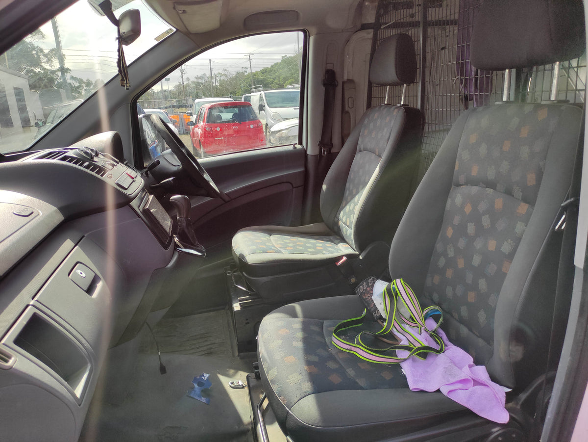 #753  MERCEDES BENZ VITO 2005 FOR PARTS