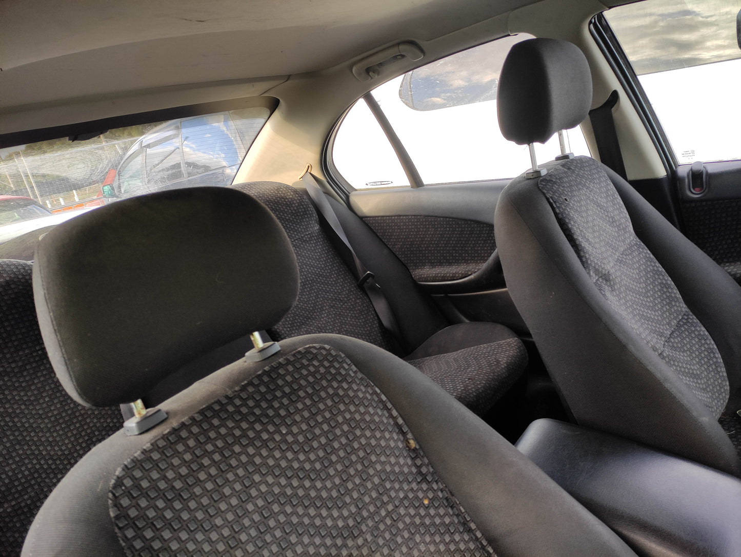 #742 HOLDEN COMMODORE 2006 FOR PARTS
