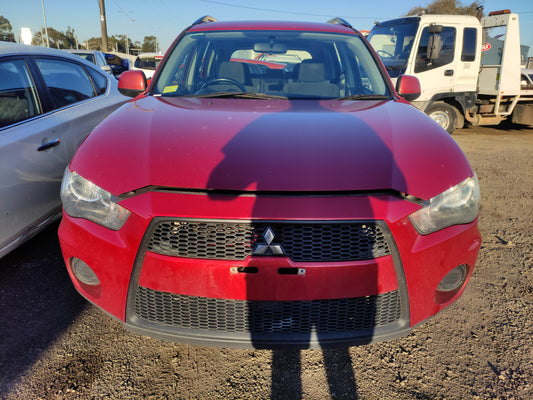 #744  MITSUBISHI OUTLANDER 2001 FOR QUALITY PARTS