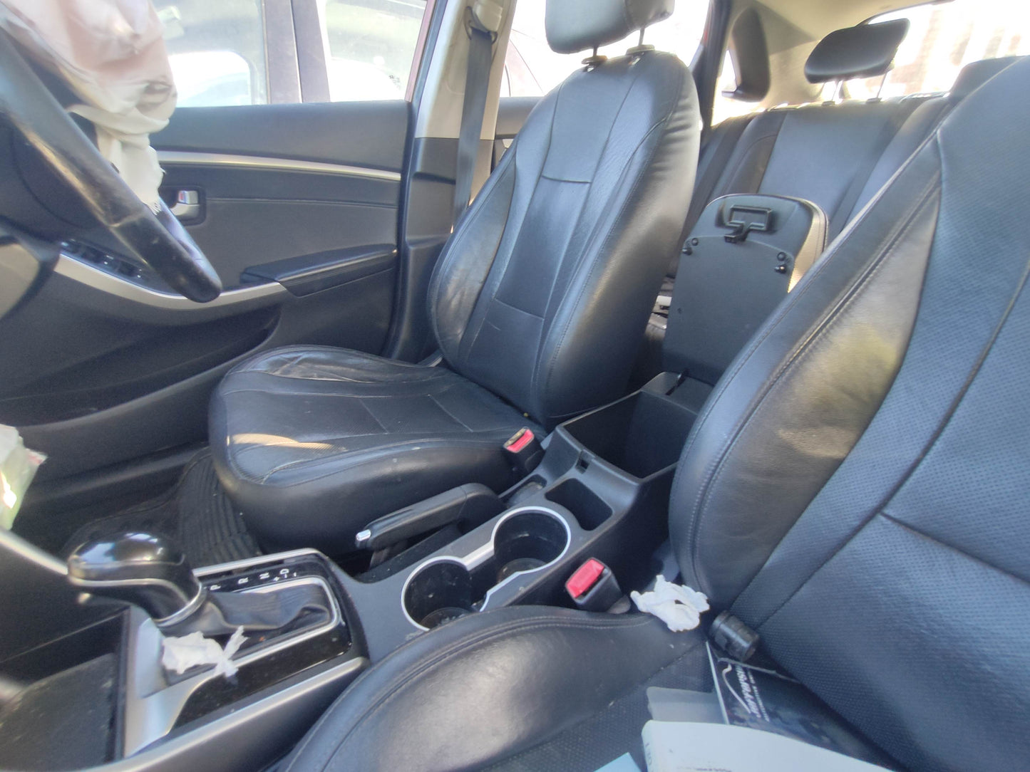 #662 HYUNDAI i30 2014 FOR  PARTS
