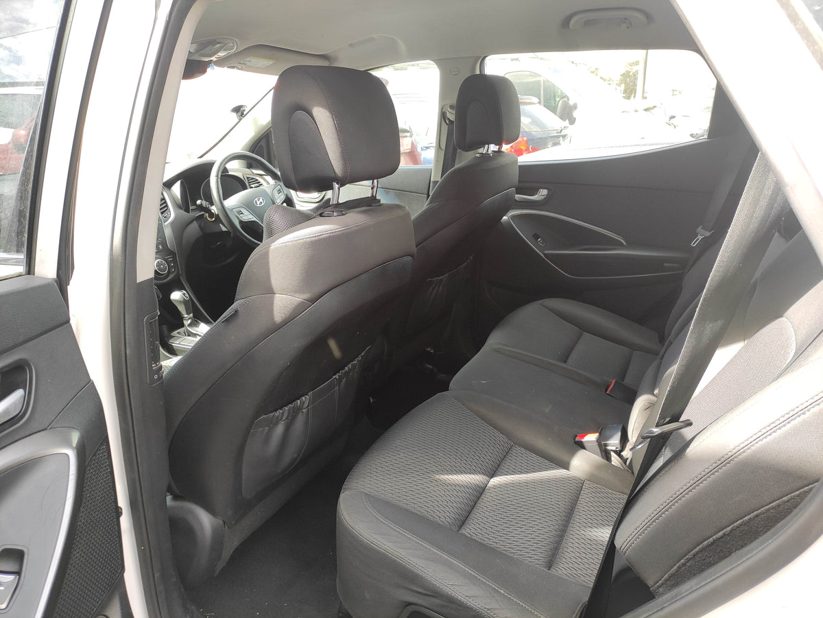 #768 HYUNDAI SANTAFE 2014 FOR PARTS