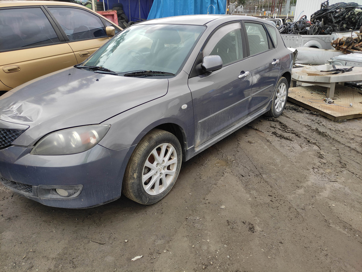 #727 MAZDA3 2008 FOR PARTS