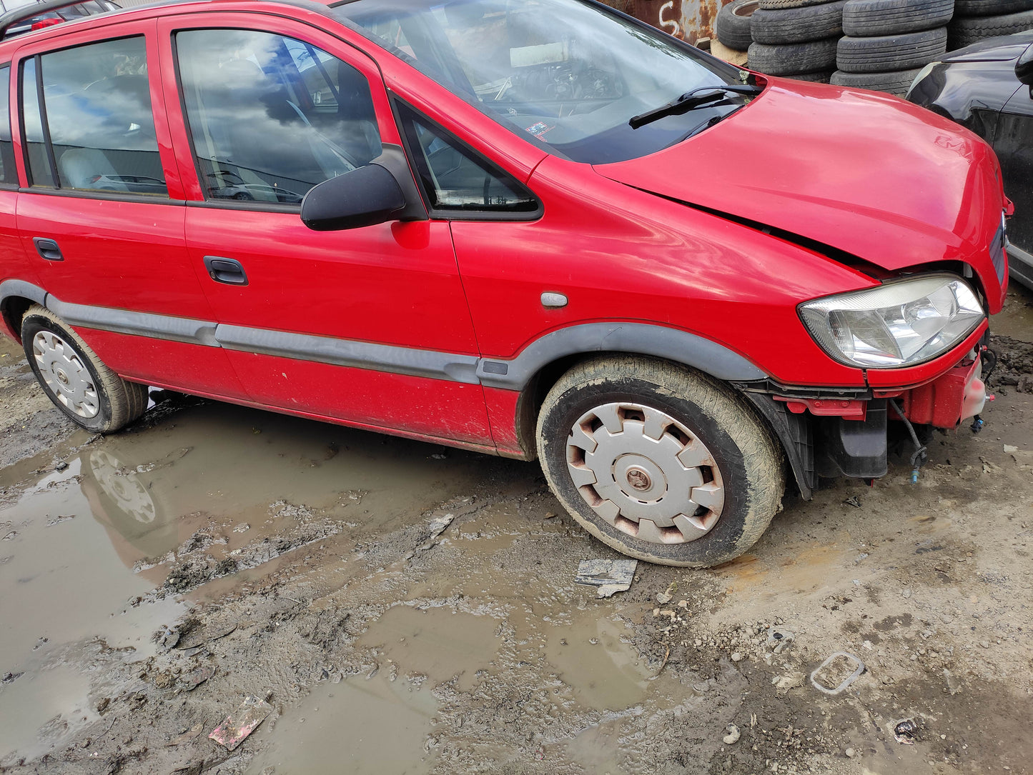 #731 HOLDEN ZAFIRA 2003 FOR PARTS