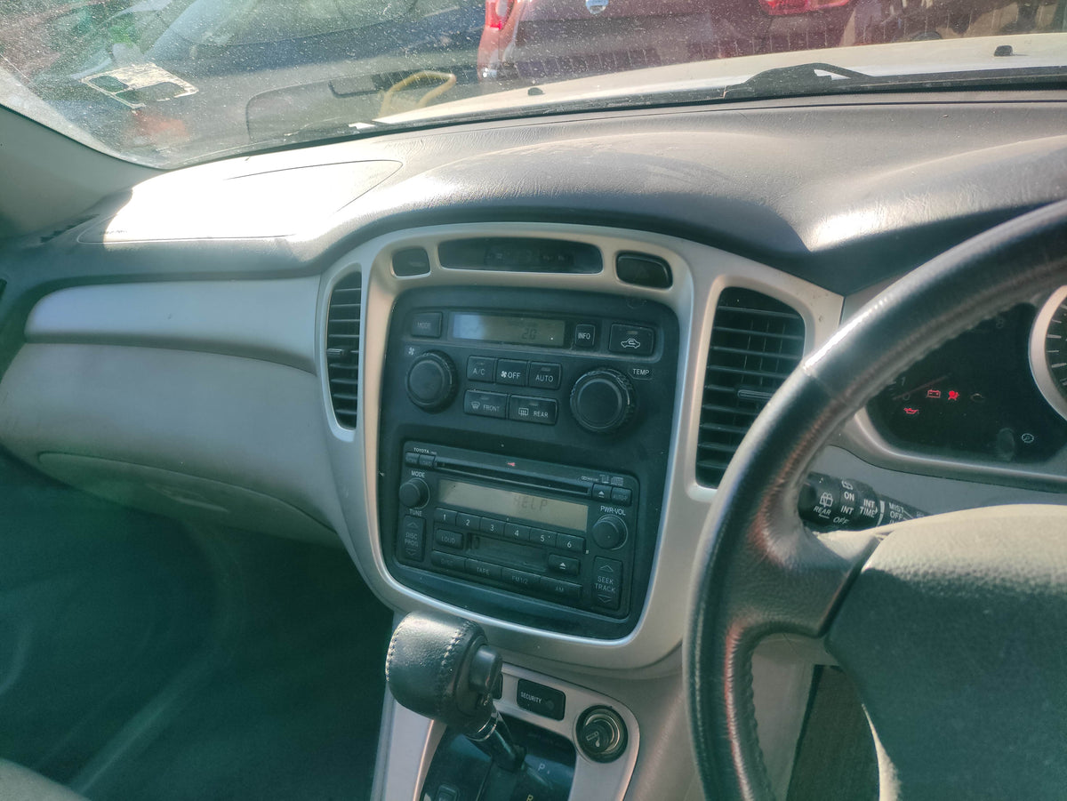 #739 TOYOTA KLUGER 2004 FOR PARTS