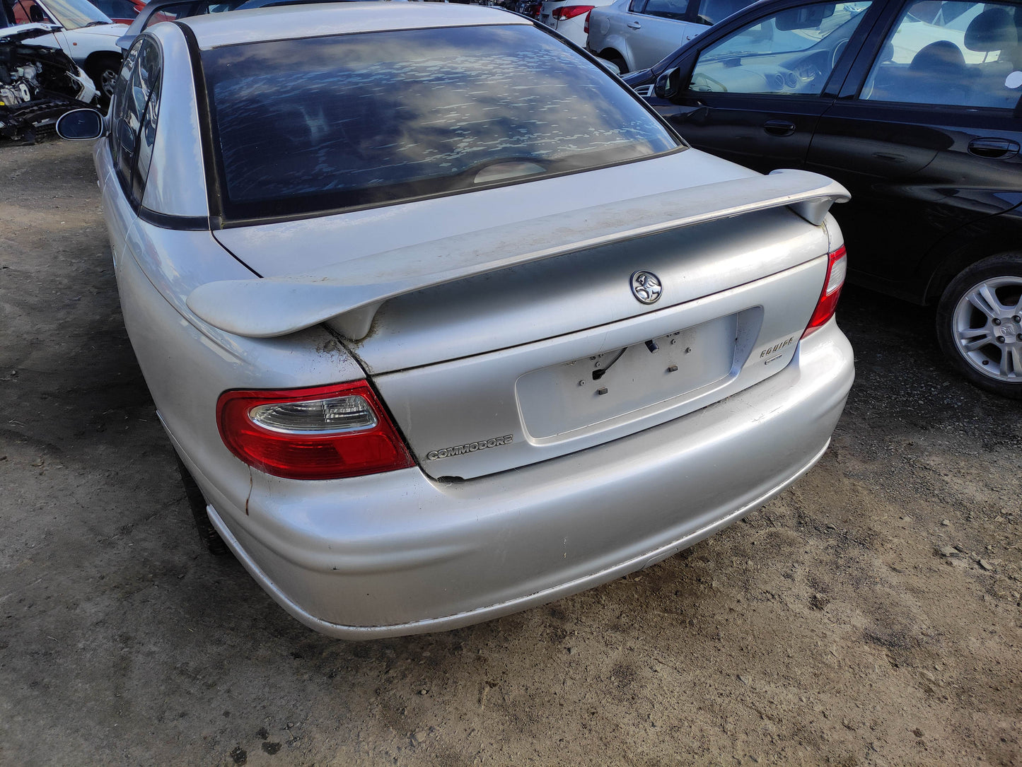 #719 HOLDEN COMMODORE 2002 FOR PARTS