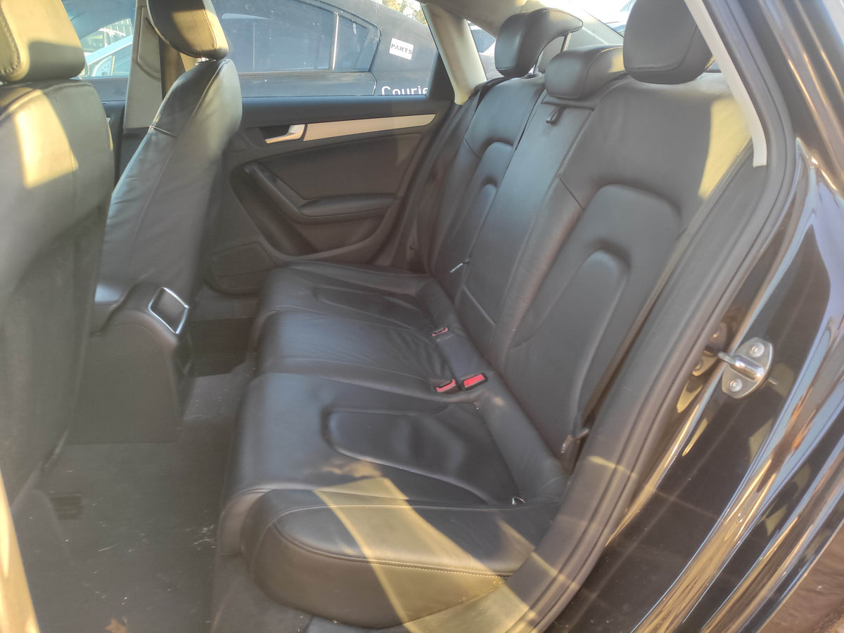 #743 AUDI A4 2008 FOR PARTS