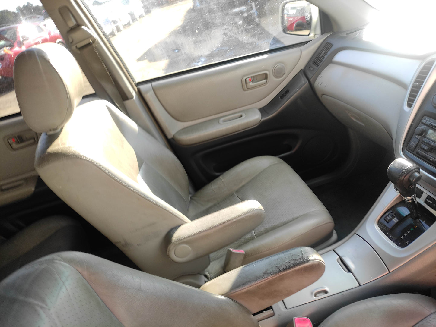 #739 TOYOTA KLUGER 2004 FOR PARTS