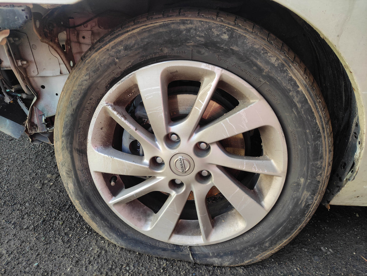 #745 NISSAN PULSAR 2013 FOR PARTS