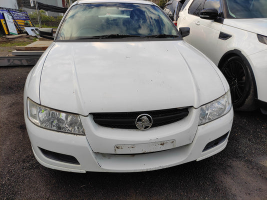 #742 HOLDEN COMMODORE 2006 FOR PARTS