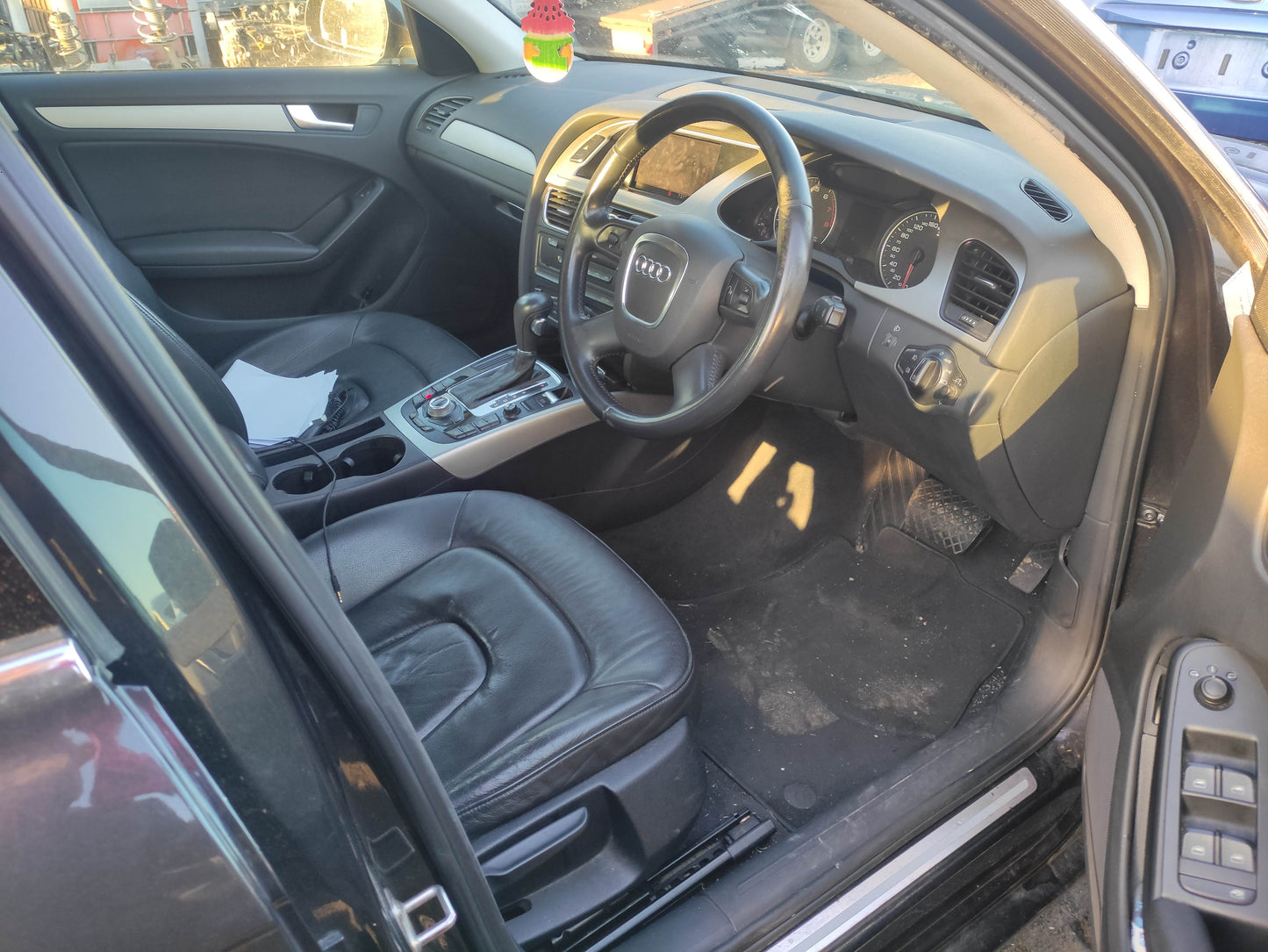 #743 AUDI A4 2008 FOR PARTS
