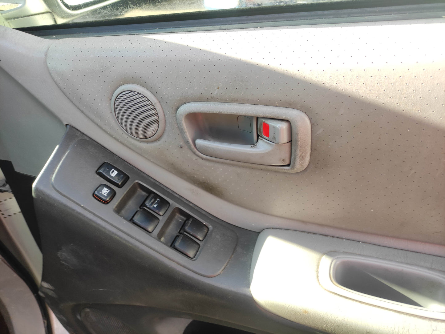 #739 TOYOTA KLUGER 2004 FOR PARTS
