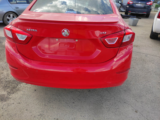 #413 HOLDEN ASTRA BL 2017 2018 FOR PARTS