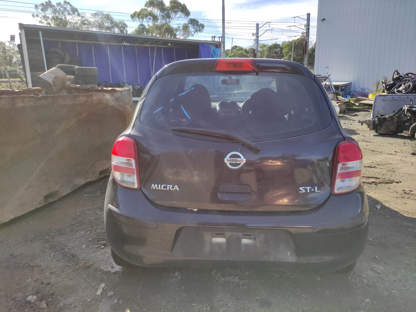 #667 NISSAN MICRA 2011 FOR PARTS