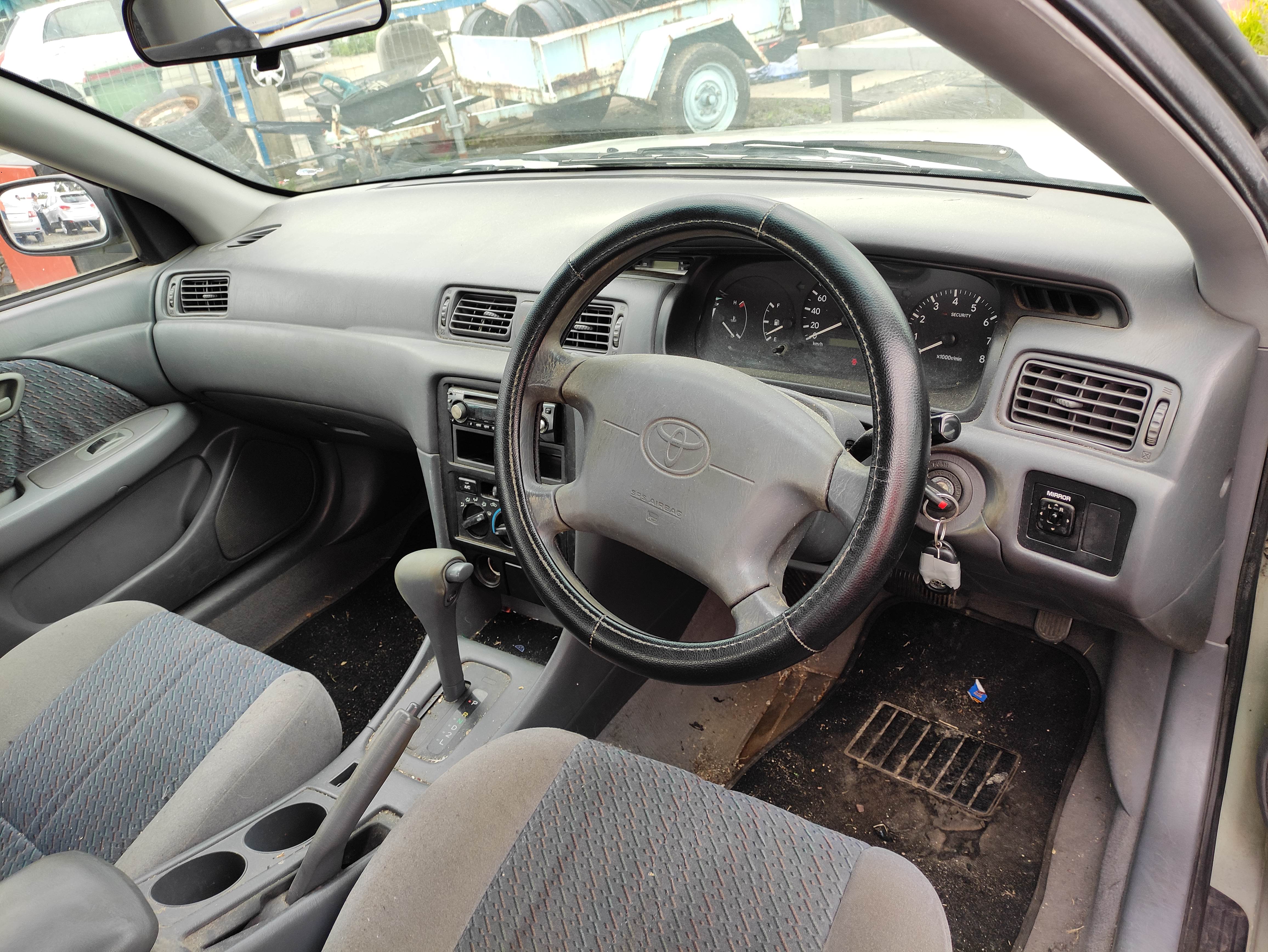 # 476 TOYOTA CAMRY 2001 FOR PARTS