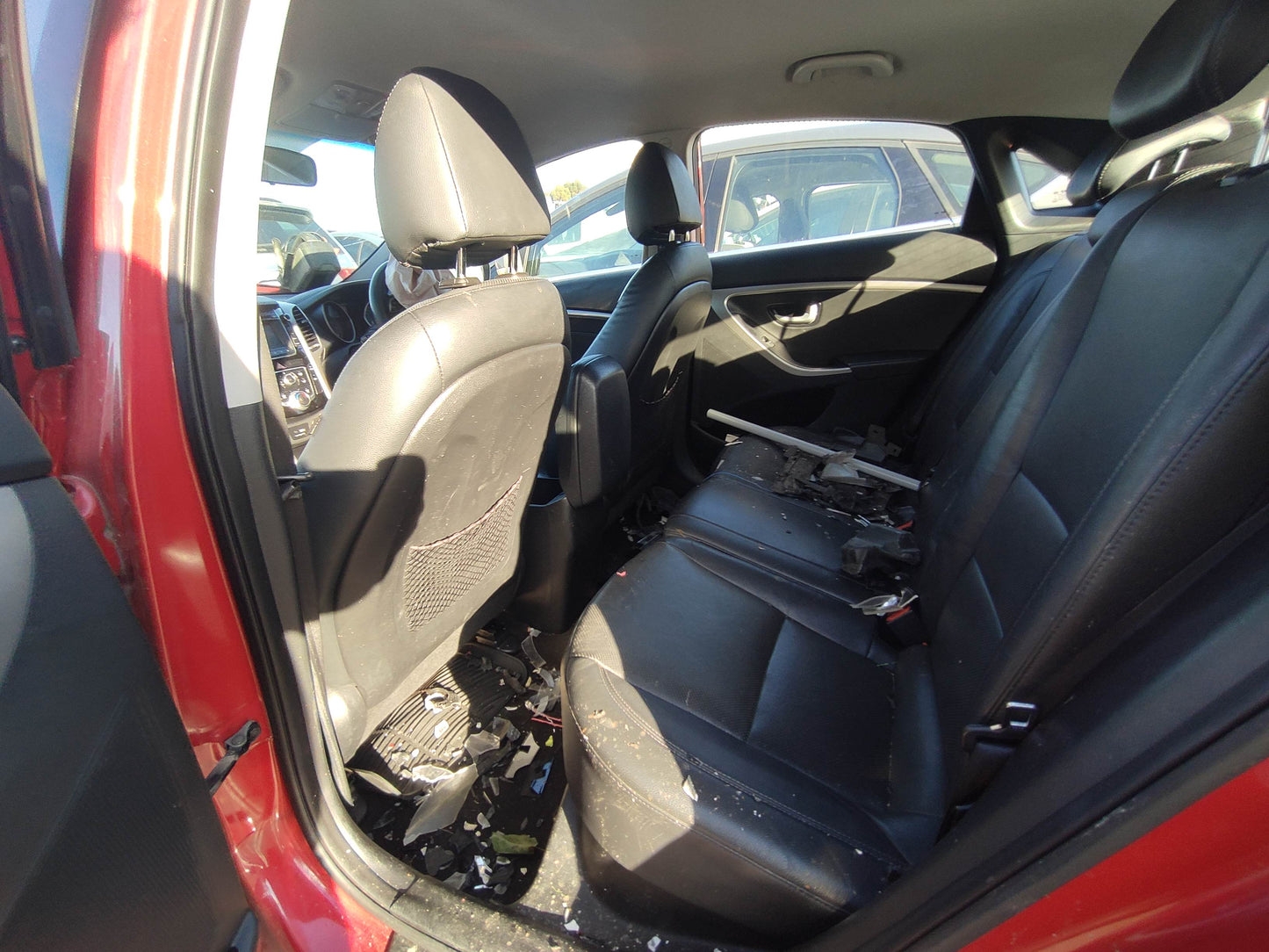 #662 HYUNDAI i30 2014 FOR  PARTS