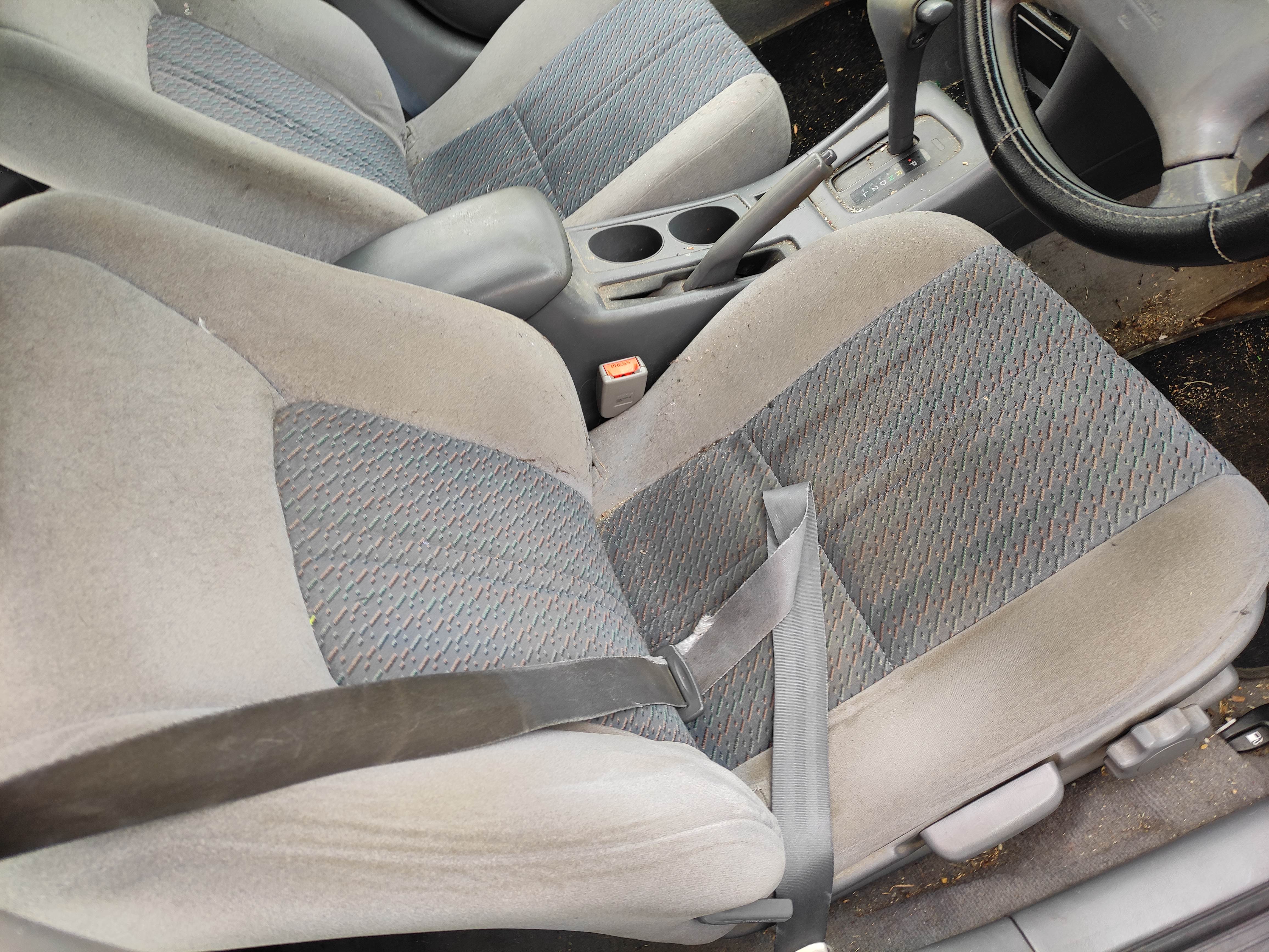 # 476 TOYOTA CAMRY 2001 FOR PARTS