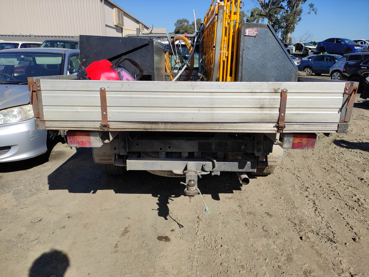 #748  FORD FALCON 2006 FOR PARTS