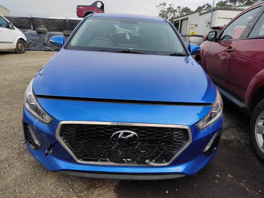 #755  HYUNDAI i30 2017 FOR PARTS