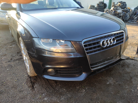 #743 AUDI A4 2008 FOR PARTS
