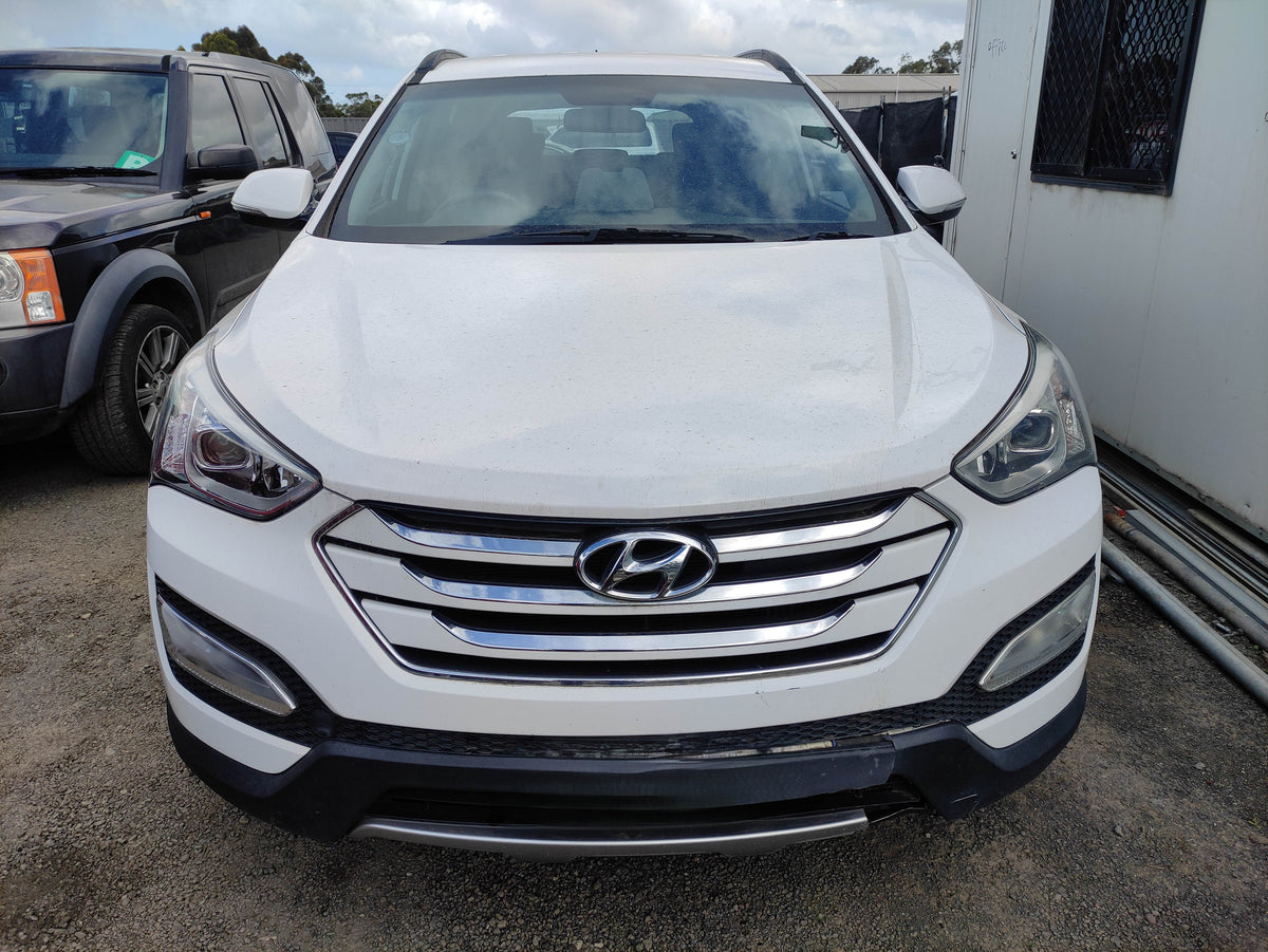 #768 HYUNDAI SANTAFE 2014 FOR PARTS