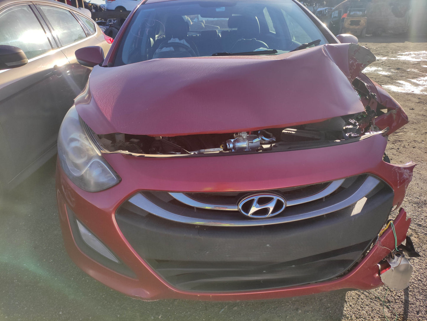 #662 HYUNDAI i30 2014 FOR  PARTS
