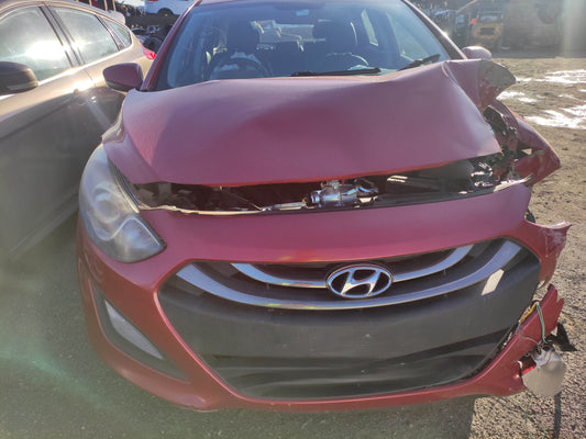 #662 HYUNDAI i30 2014 FOR  PARTS