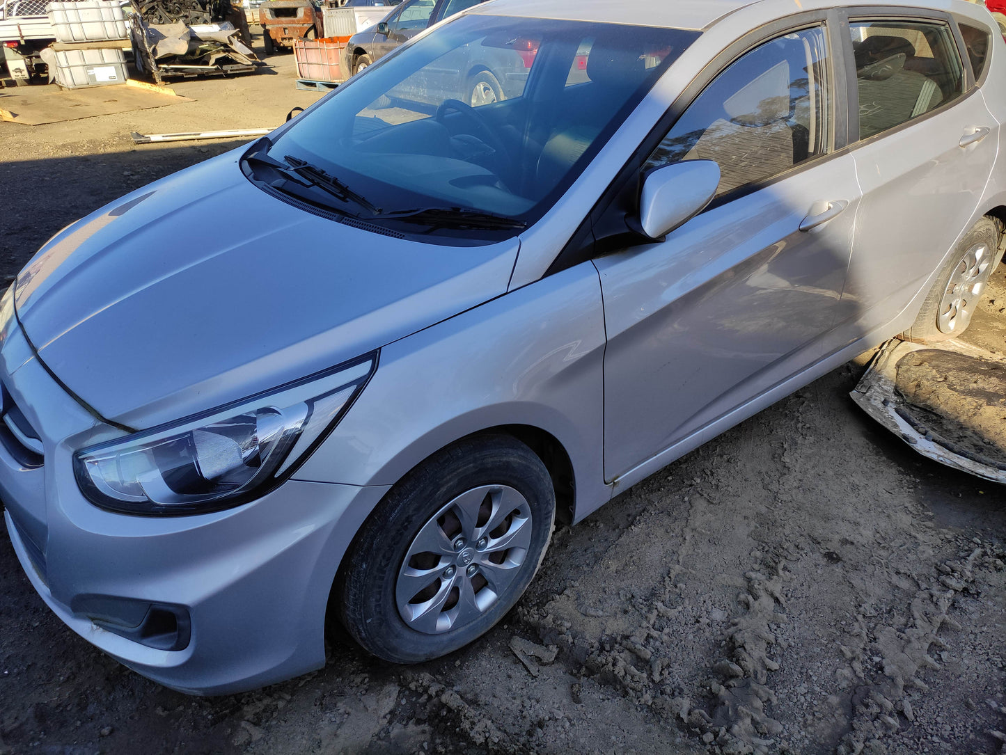#729  HYUNDAI ACCENT 2016 FOR PARTS