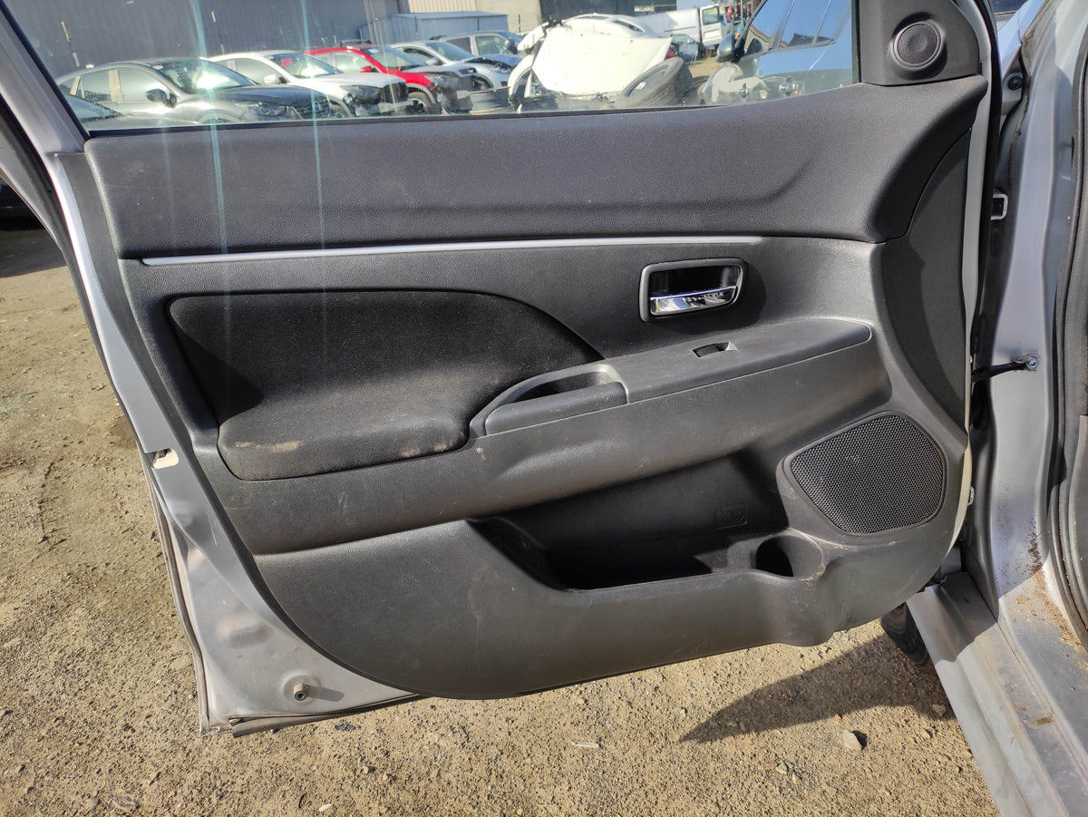 #757 MITSUBISHI ASX 2011 FOR PARTS