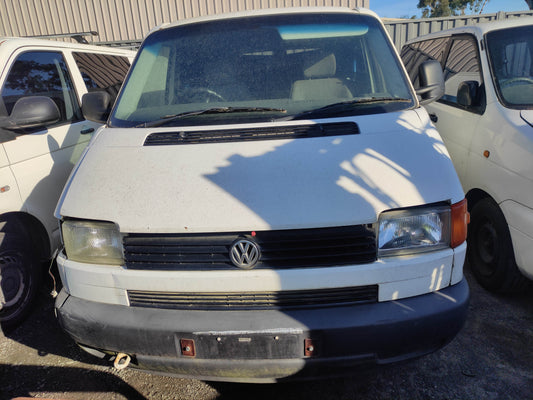 #668 VOLKSWAGEN CARAVELLE,TRANSPORTER 2001 FOR PARTS