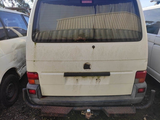 #668 VOLKSWAGEN CARAVELLE,TRANSPORTER 2001 FOR PARTS