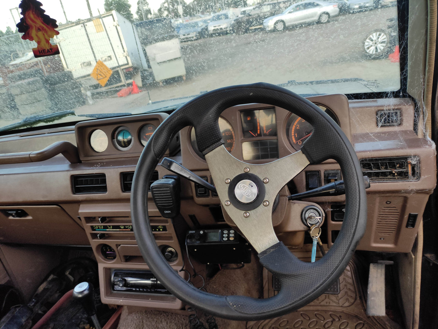 #650 Mitsubishi Pajaro 1985 for Parts.