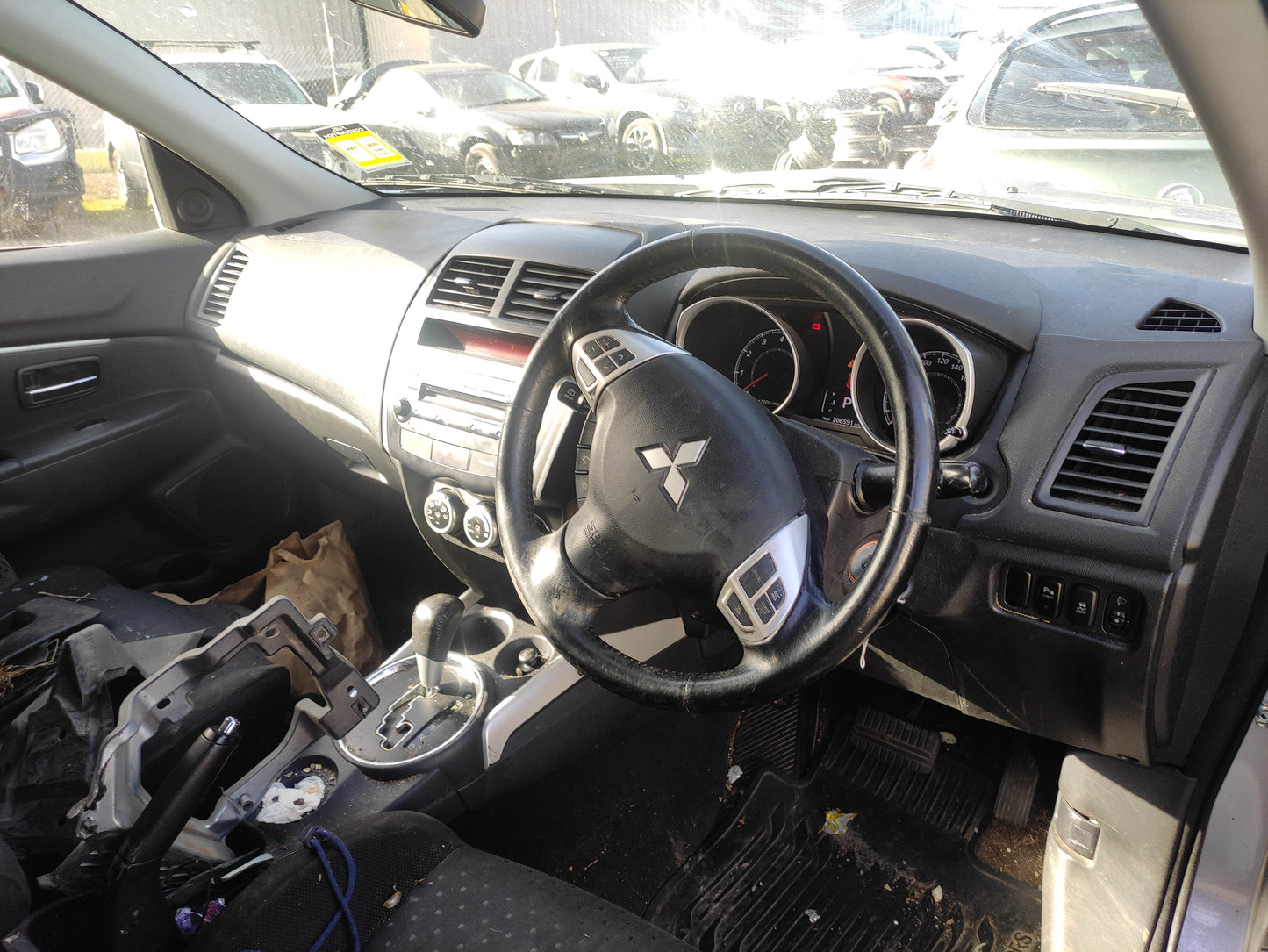 #757 MITSUBISHI ASX 2011 FOR PARTS