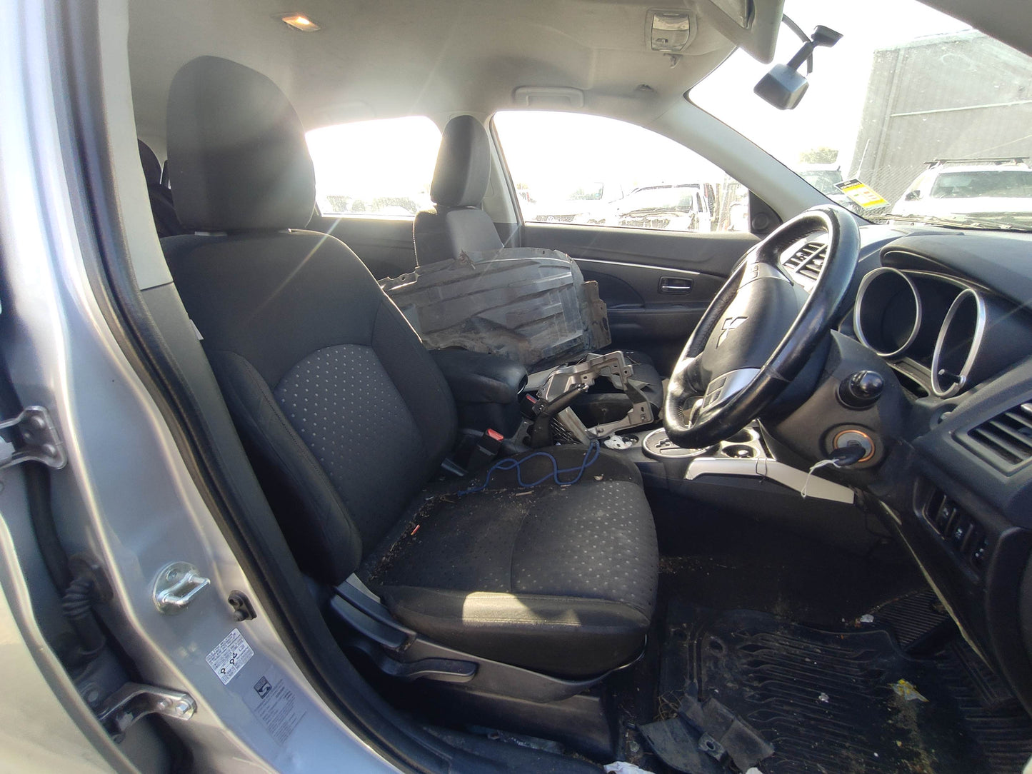 #757 MITSUBISHI ASX 2011 FOR PARTS