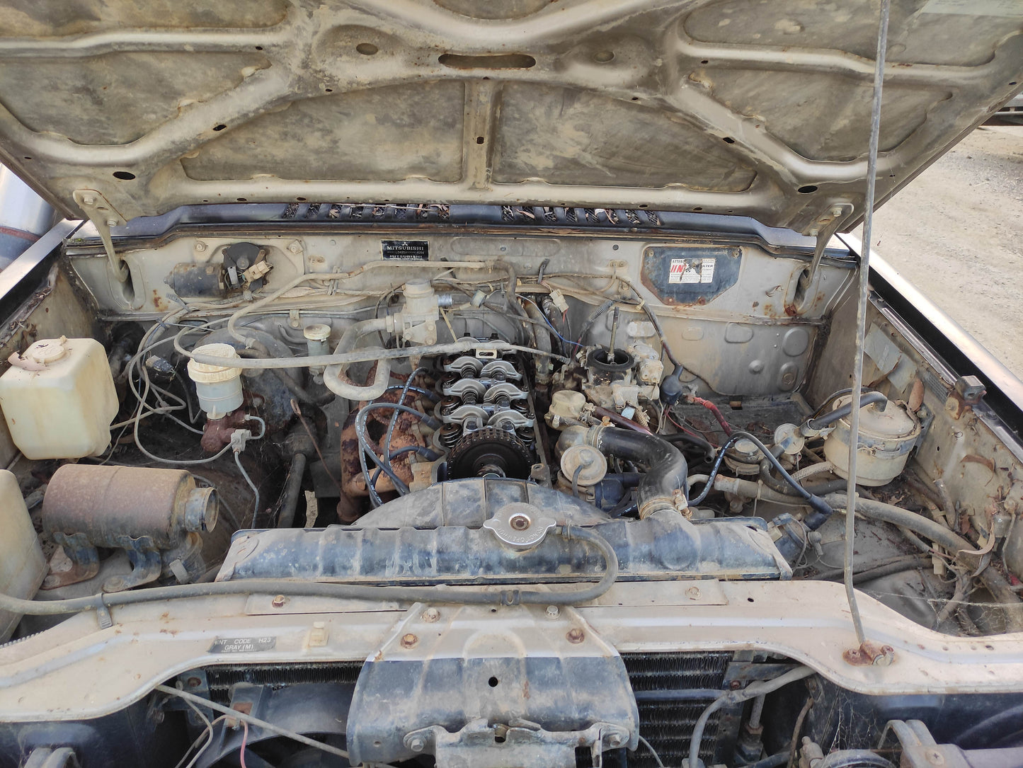 #650 Mitsubishi Pajaro 1985 for Parts.