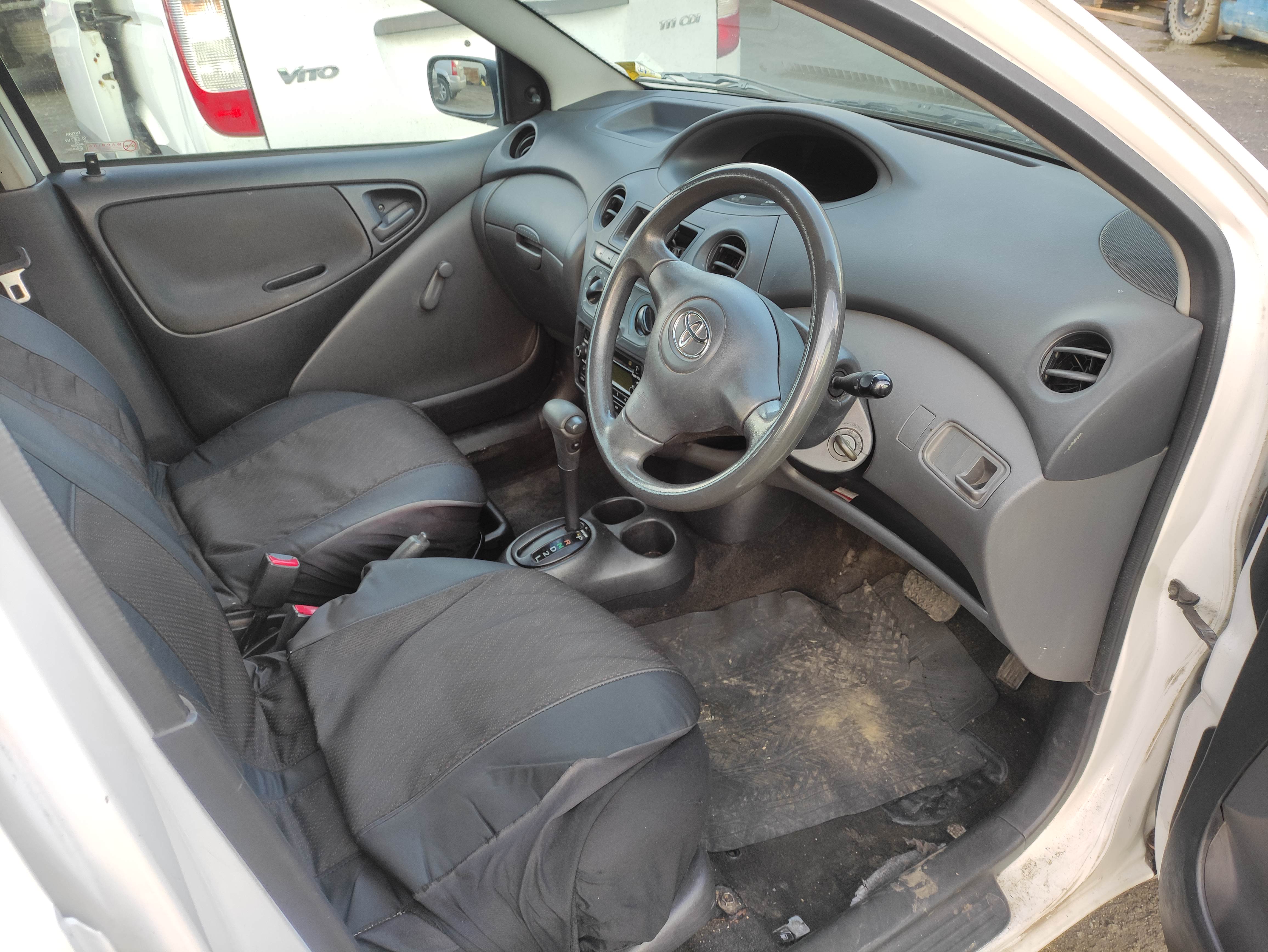 #231 TOYOTA ECHO NCP FITS 1999 TO 2005 FOR PARTS